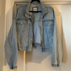 Cropped denim jacket